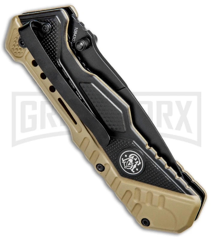 Smith & Wesson 1084302 Black & Tan Spring Assisted Knife - Black Plain 3 Smith & Wesson 1084302 Black & Tan Spring Assisted Knife - Black Plain - Image 3